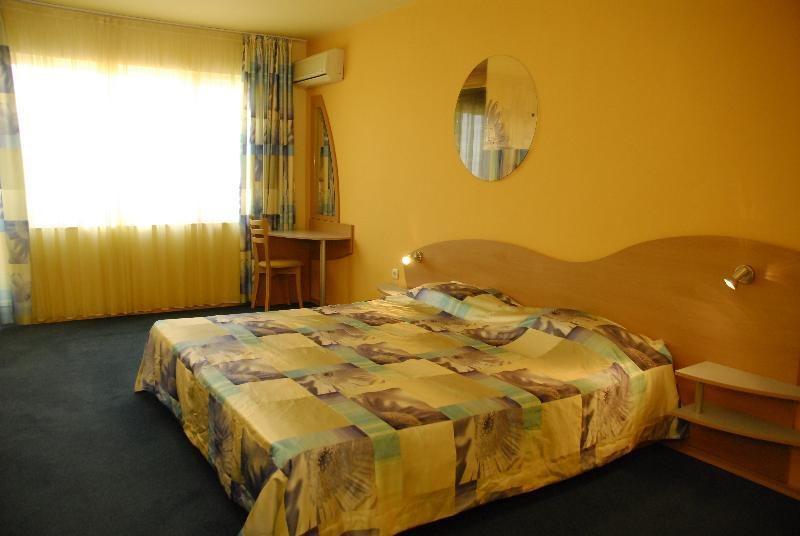 Lozenets Resort Hotel 11/33