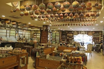 Thousand Nights Hotel Amman 40/44
