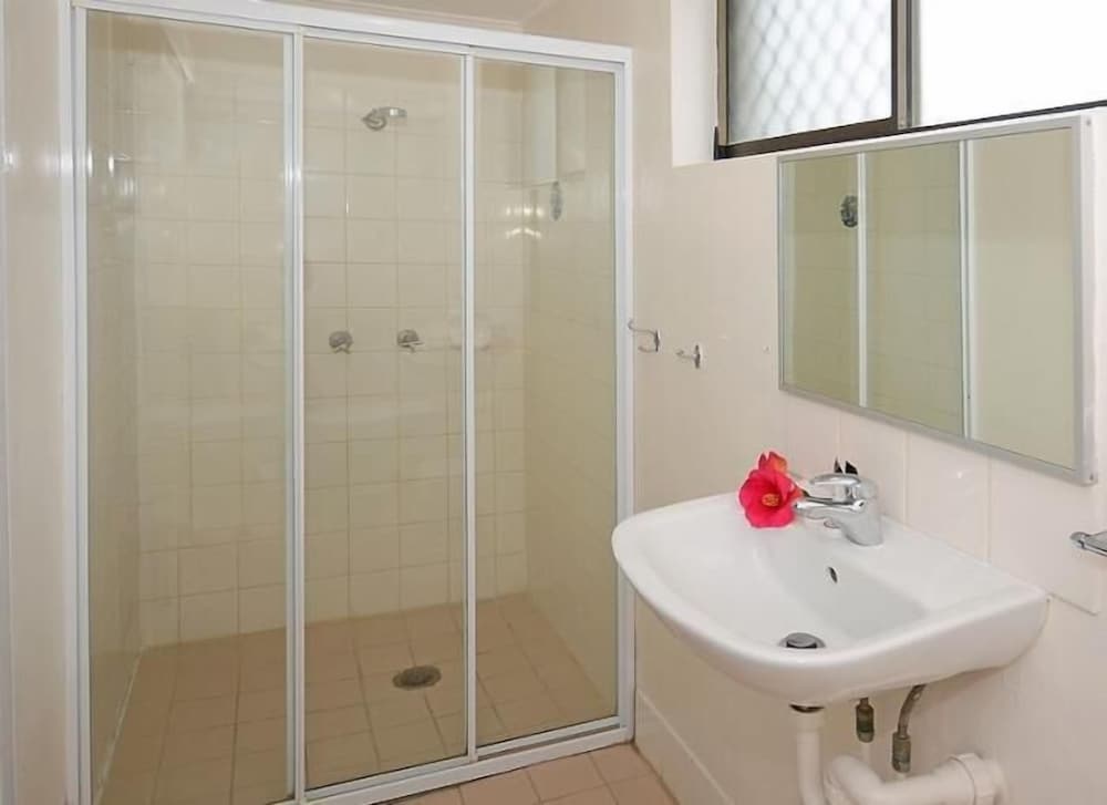 URANGAN MOTOR INN 30/31