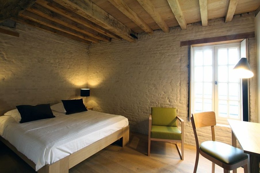 Room, Double Bed