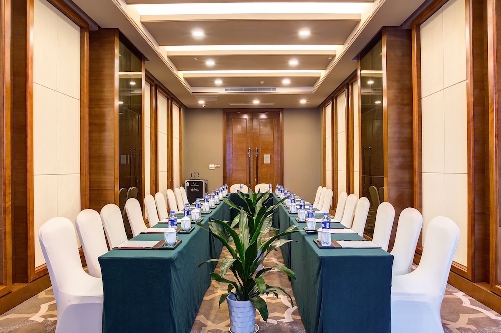 Grand Skylight International Hotel Nanchang 26/34