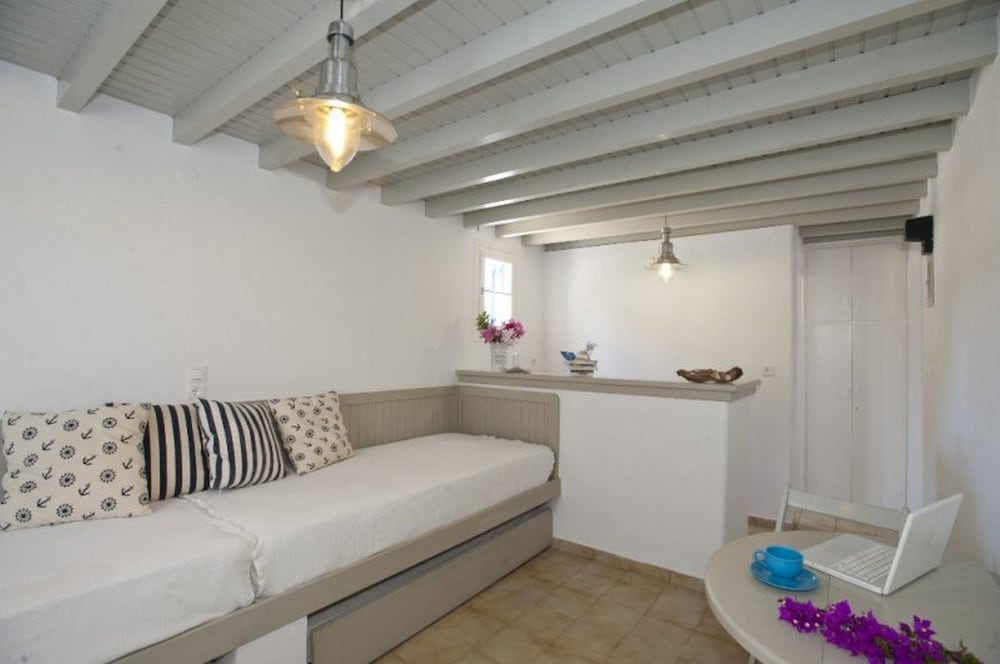 Gryparis Club Apartments 31/53
