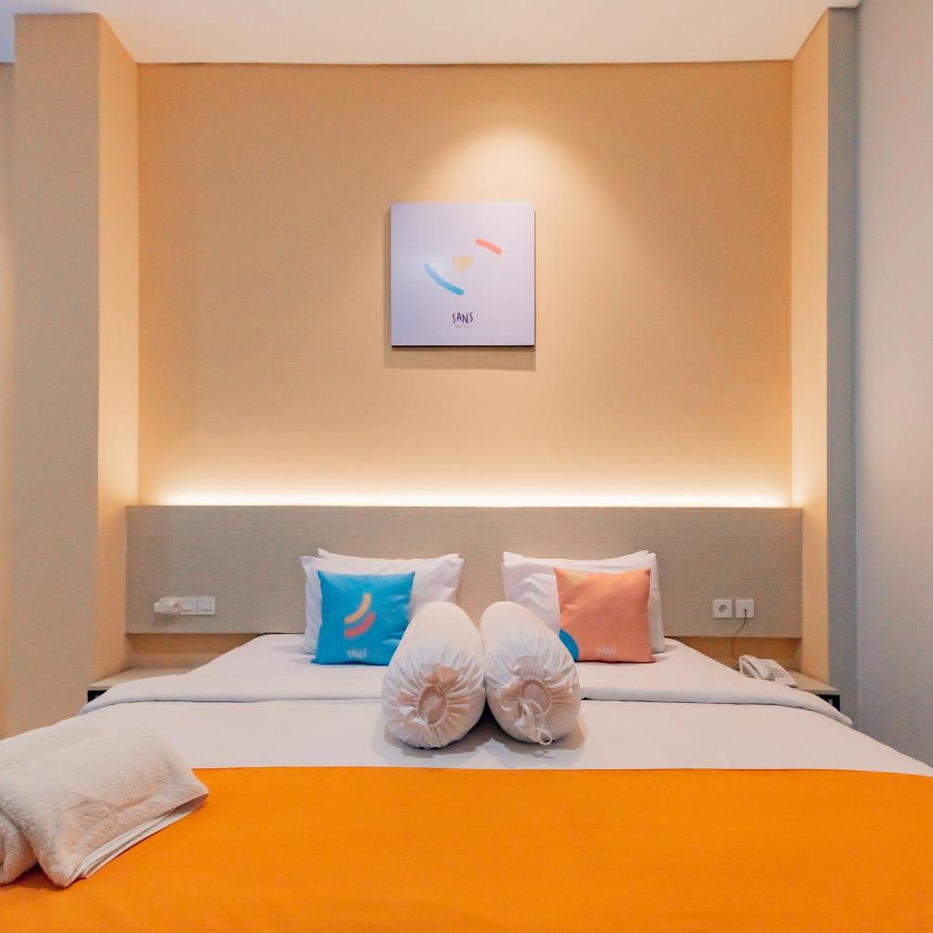 Sans Hotel Alexander Bandung 33/66