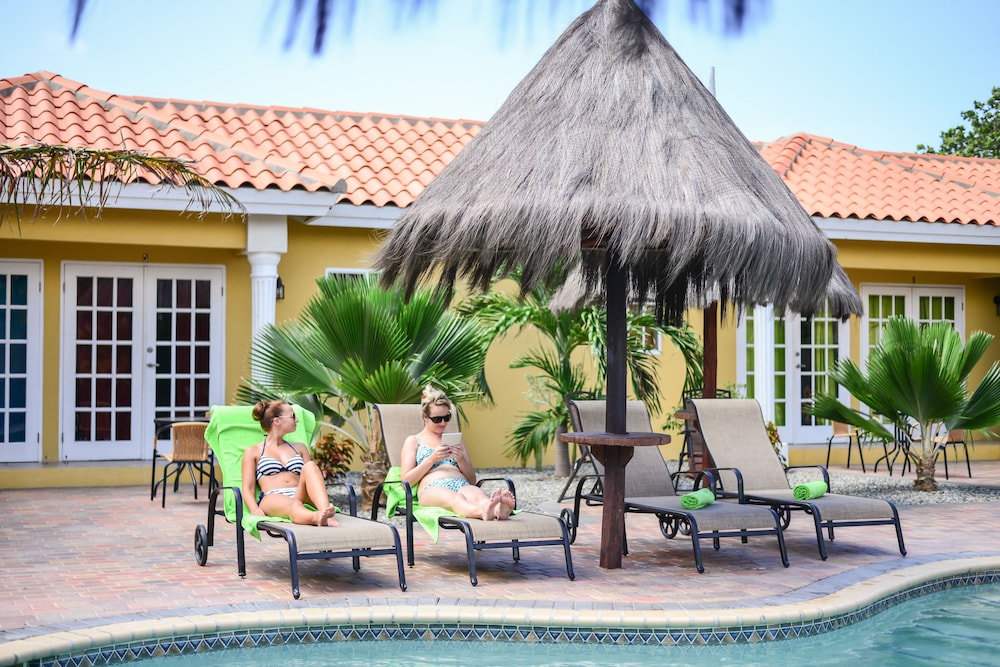 ARUBA TROPIC APARTMENTS 23/31