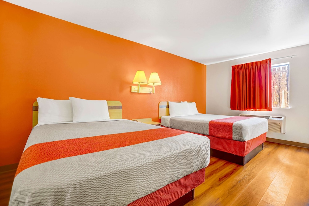Motel6 Espanola, NM 20/48
