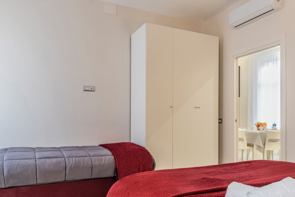 La Casina Rossa 28/50