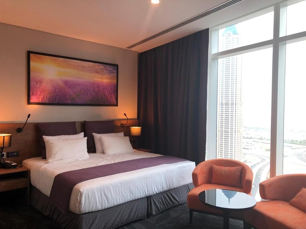 Park Regis Business Bay 12/49