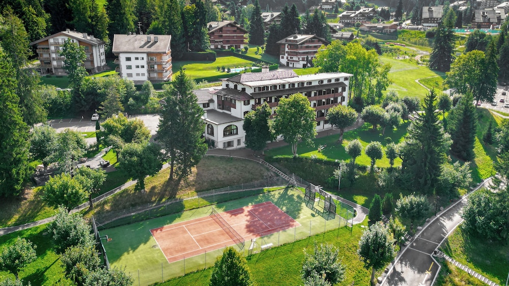 Villars Lodge 41/50