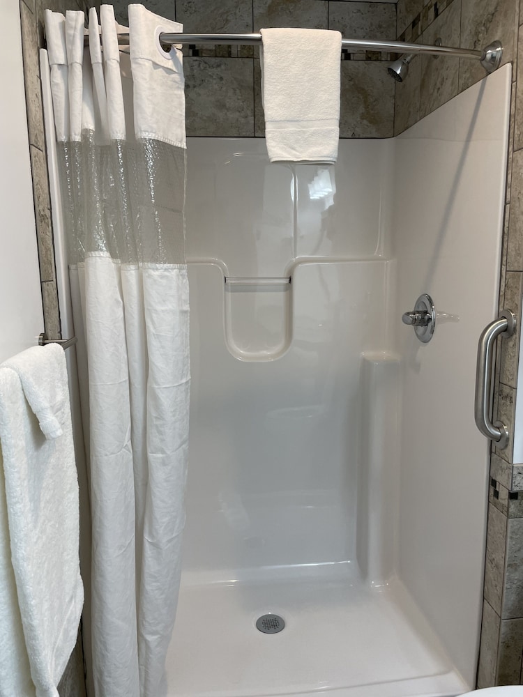 All Star Value Inn 16/74
