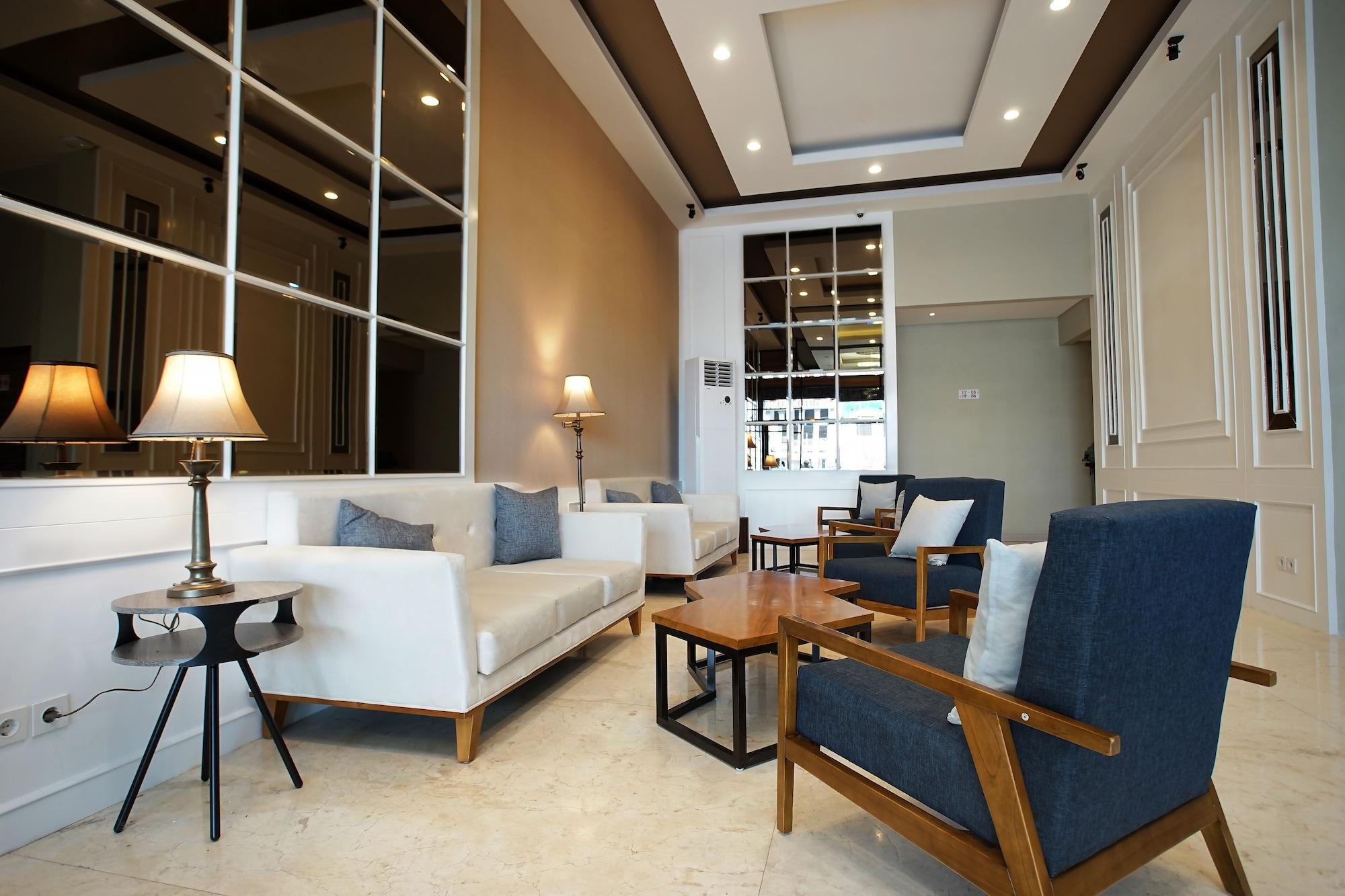 Triizz Hotel Semarang by Royal Singosari (Formerly Faustine Semarang) 13/18