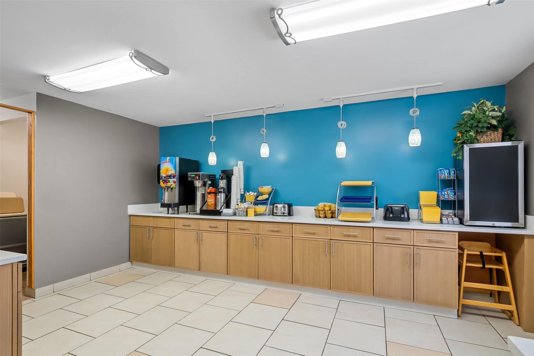 Days Inn by Wyndham Imlay City 13/48