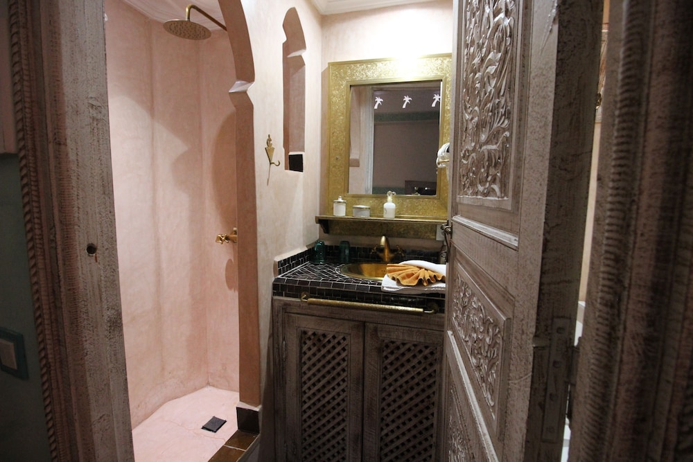 Riad Eloise 13/75