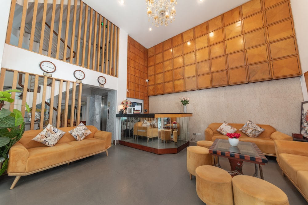 Golden Sun Villa Hotel 56/73