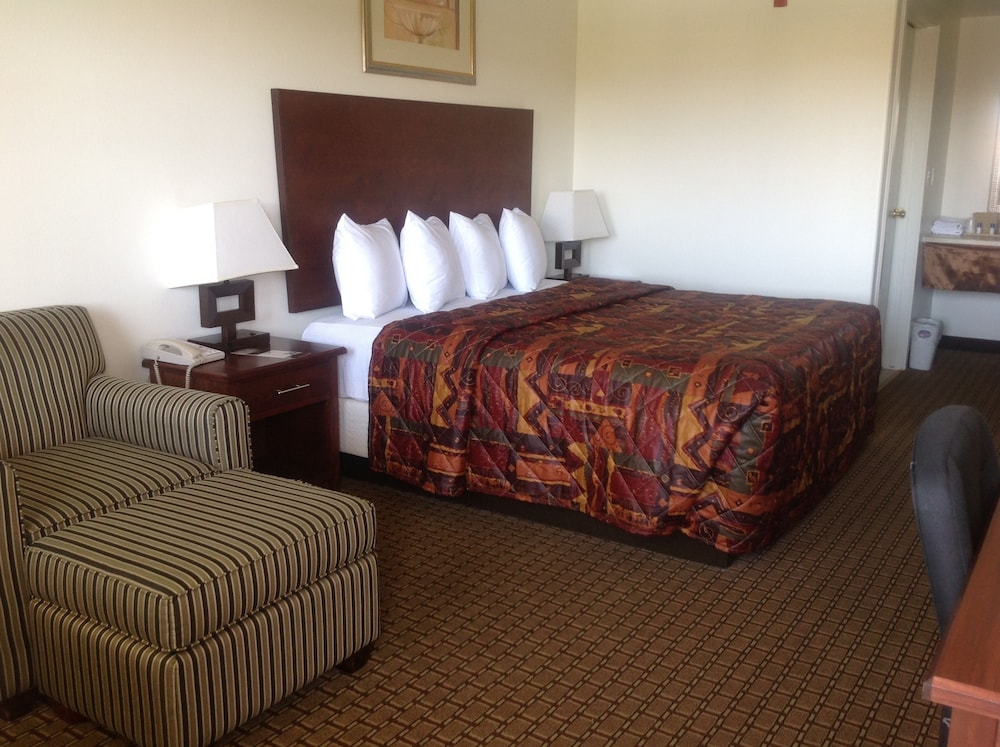 America Inn Suites 27/45