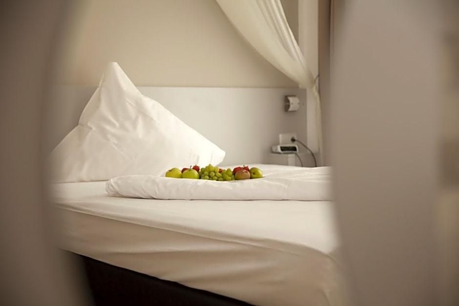 Hotel Kiez Pension Berlin 9/23