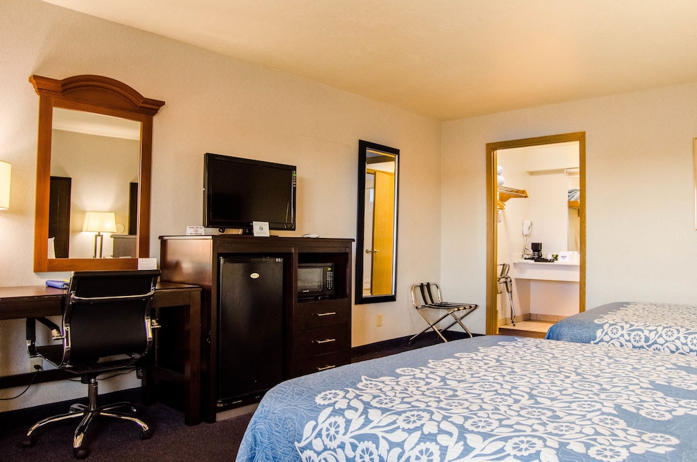 Econo Lodge 7/23