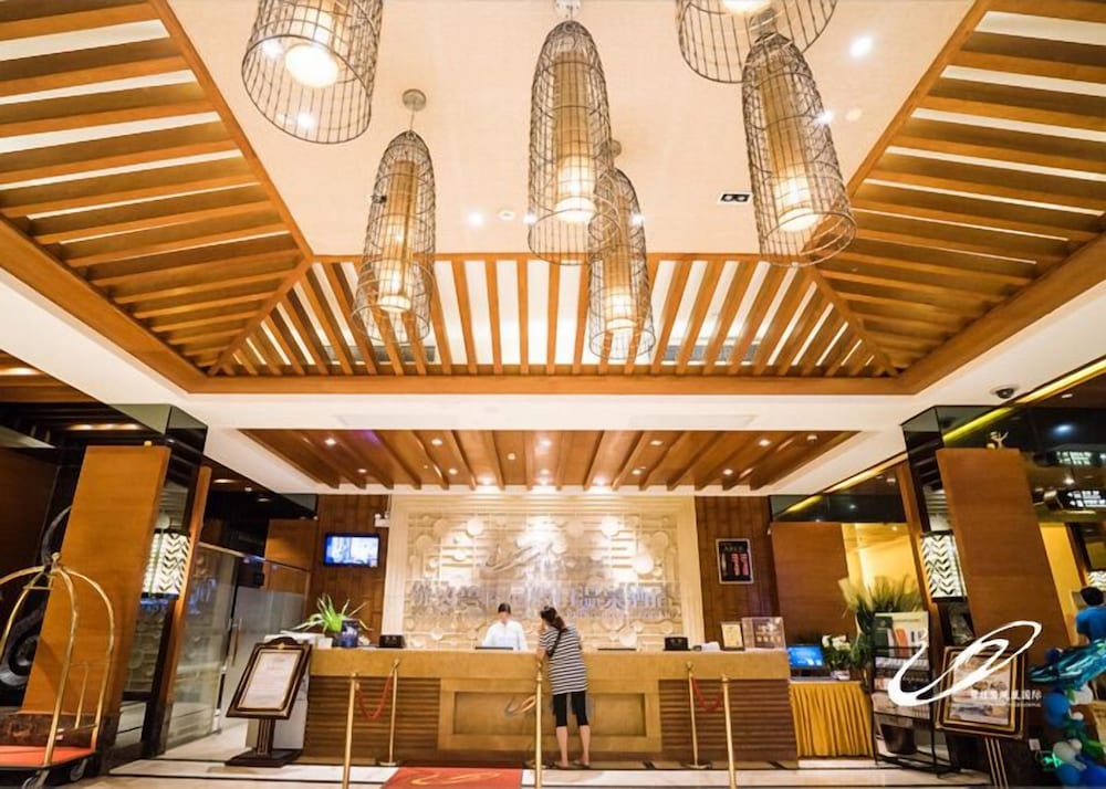 Country Garden Holiday Hot Spring Hotel photo4