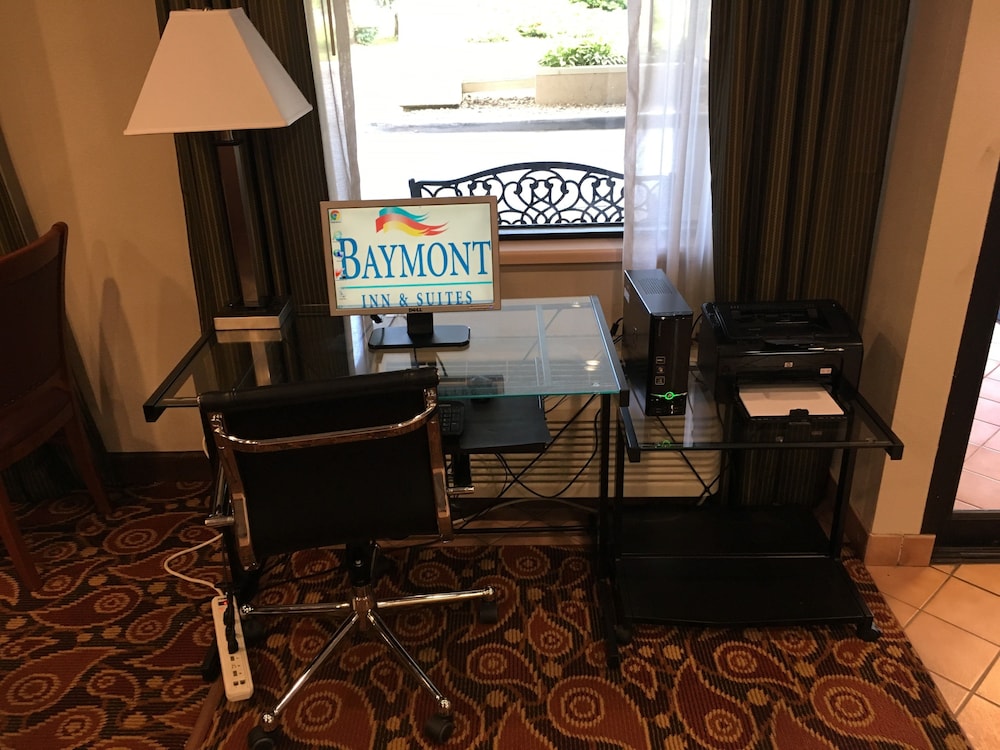 Baymont by Wyndham St. Joseph/Stevensville 30/39