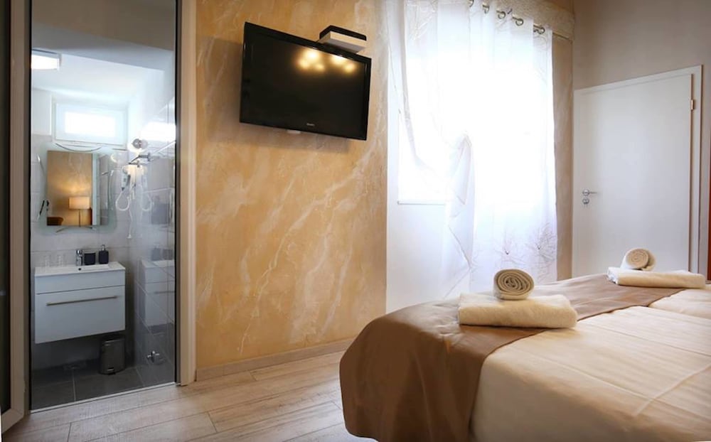 Luxury Lidija Rooms 9/50