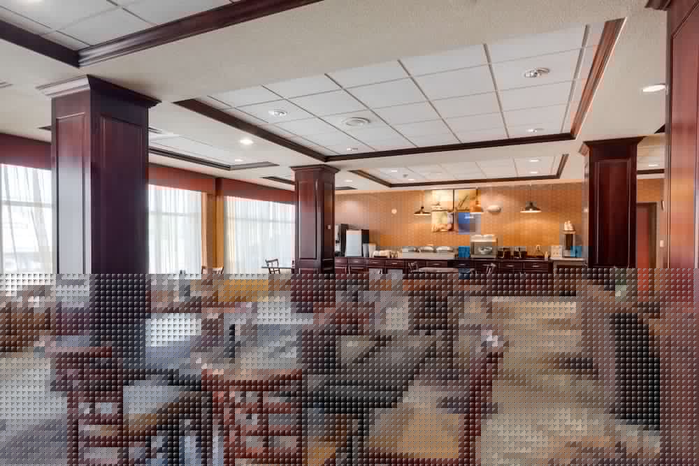 Comfort Inn Suites Denison North Lake Texoma 27/38