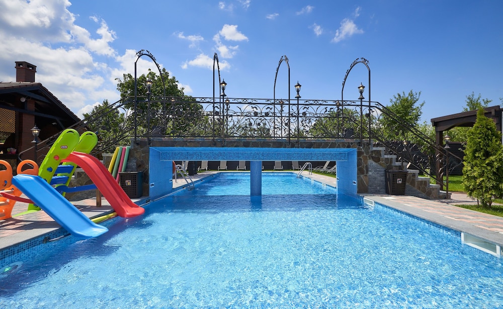 Resort Ambient Cristian 60/64