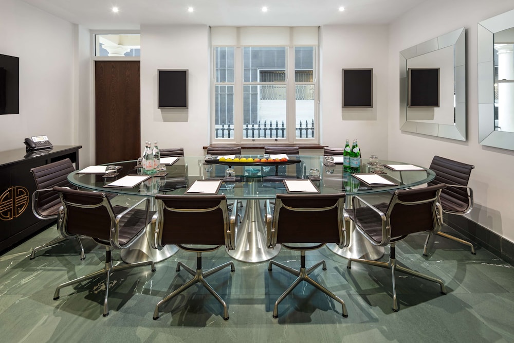Guild Hotel Marble Arch 53/68