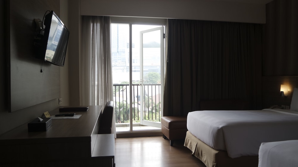 AYAKA SUITES 26/70