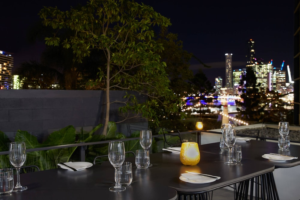 Courtyard by Marriott Brisbane South Bank 15/34