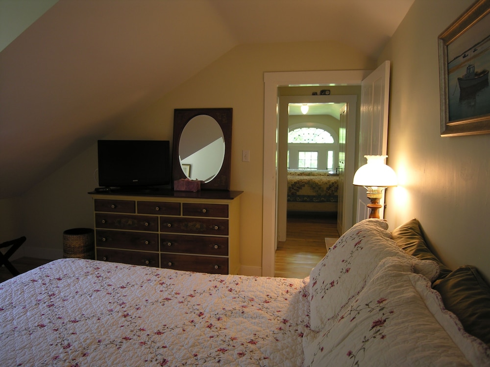 Delano Homestead Bed & Breakfast 22/64