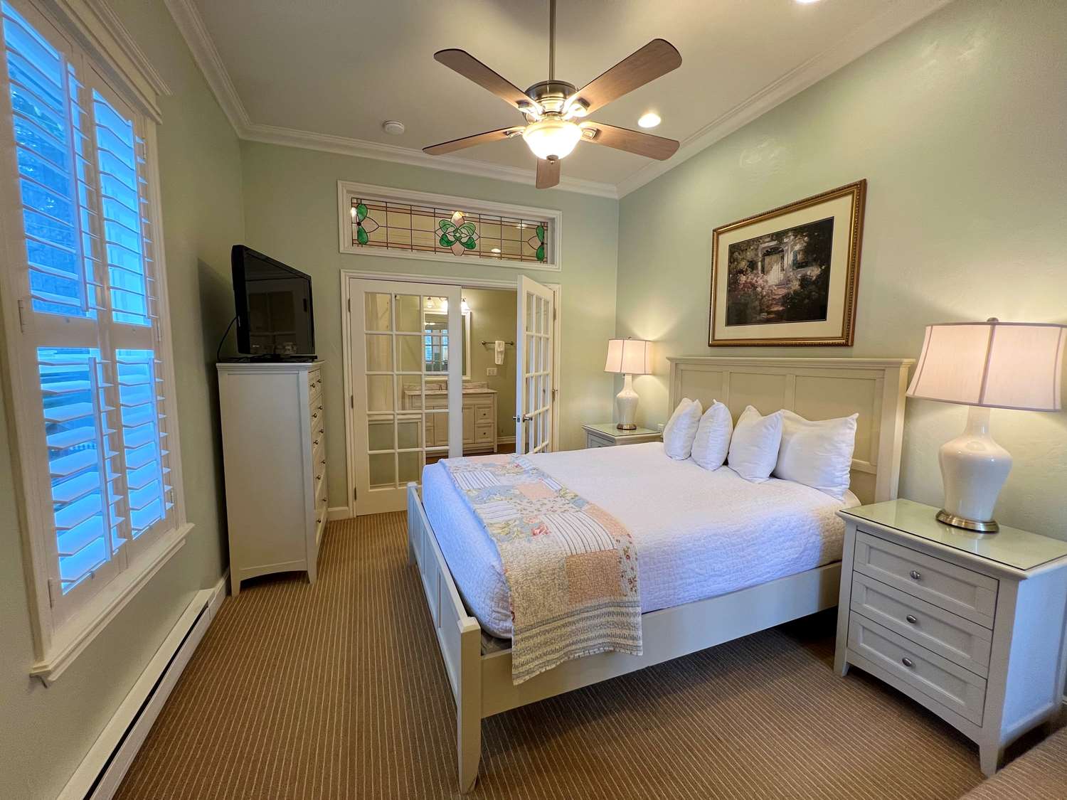Best Western Grandma's Feather Bed 28/44
