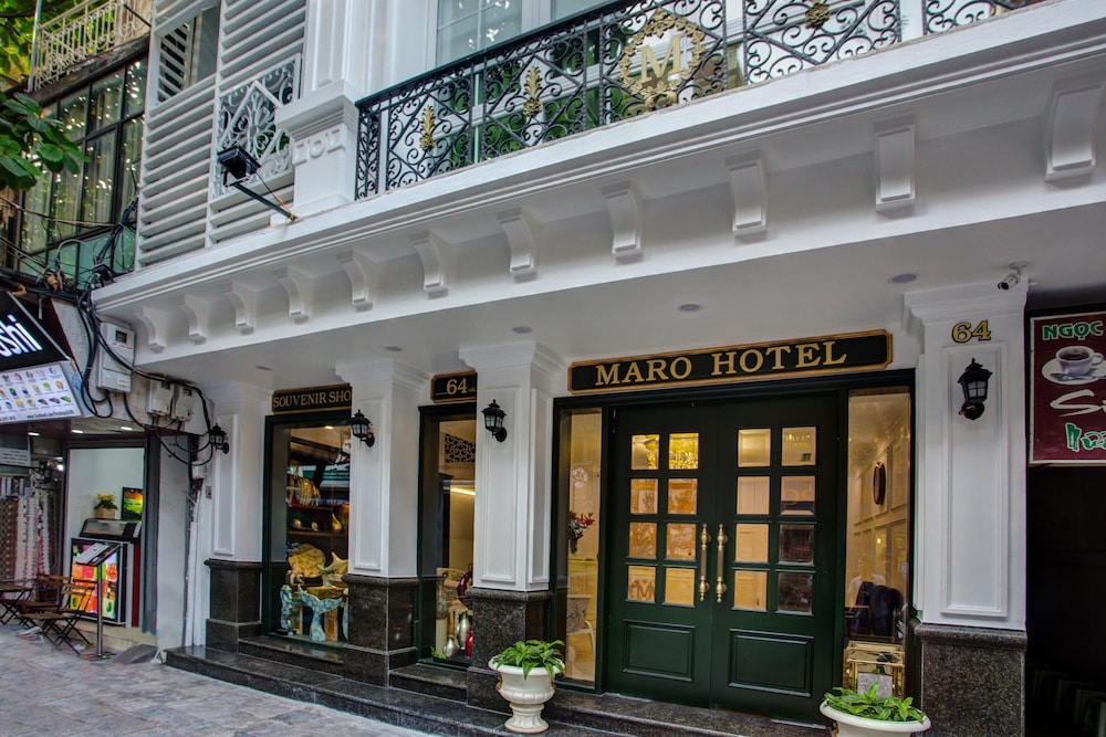Maro Hotel 3/71