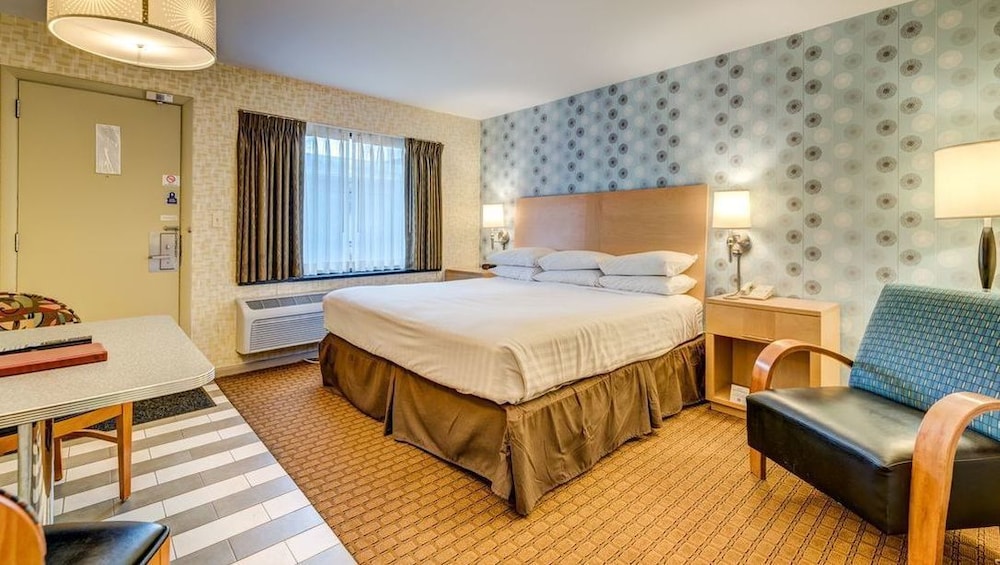 Motel, 2 Double Beds, Exterior Entrance