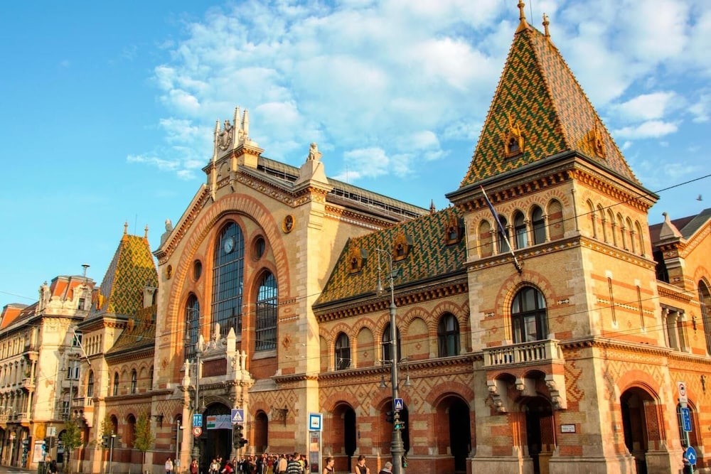 Budapest Passage 4/39