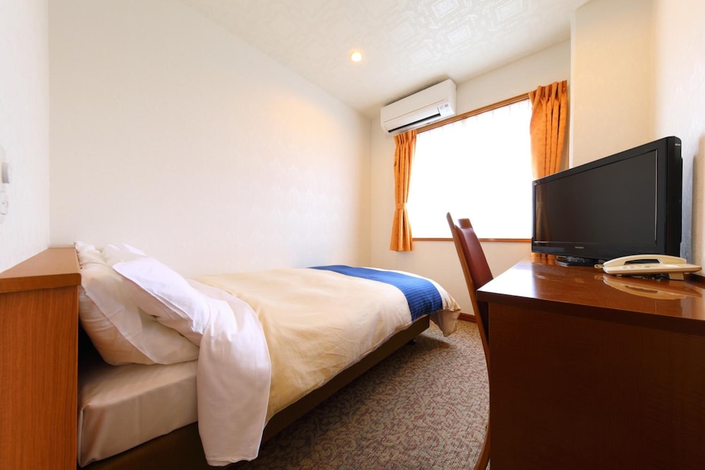 Beppu Station Hotel West Building Hotel Star (ex Business Hotel Star) 26/33
