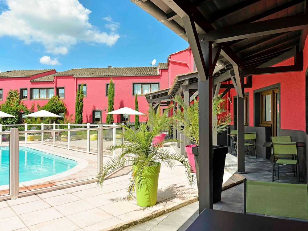 Ibis Macon Sud 6/68