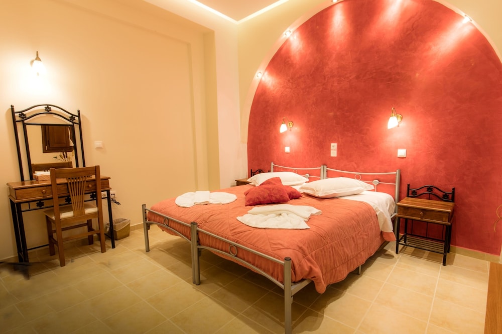 Amerisa Suites 32/85