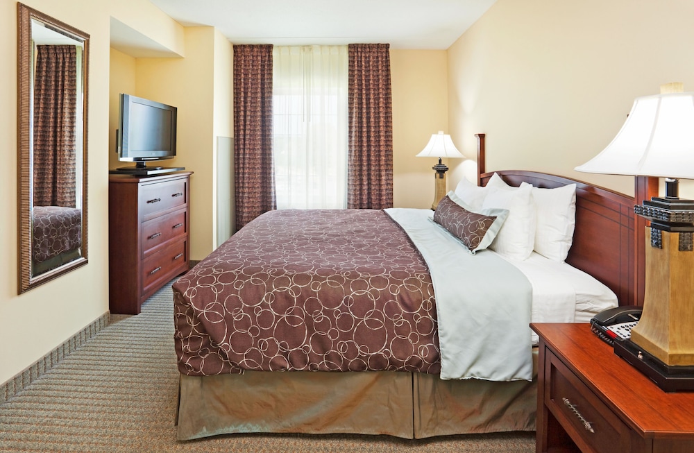 Staybridge Suites Knoxville Oak Ridge, an IHG Hotel 16/50