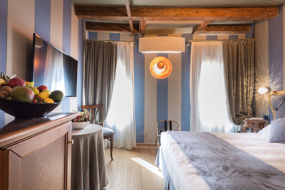 Hotel Tiziano 16/72