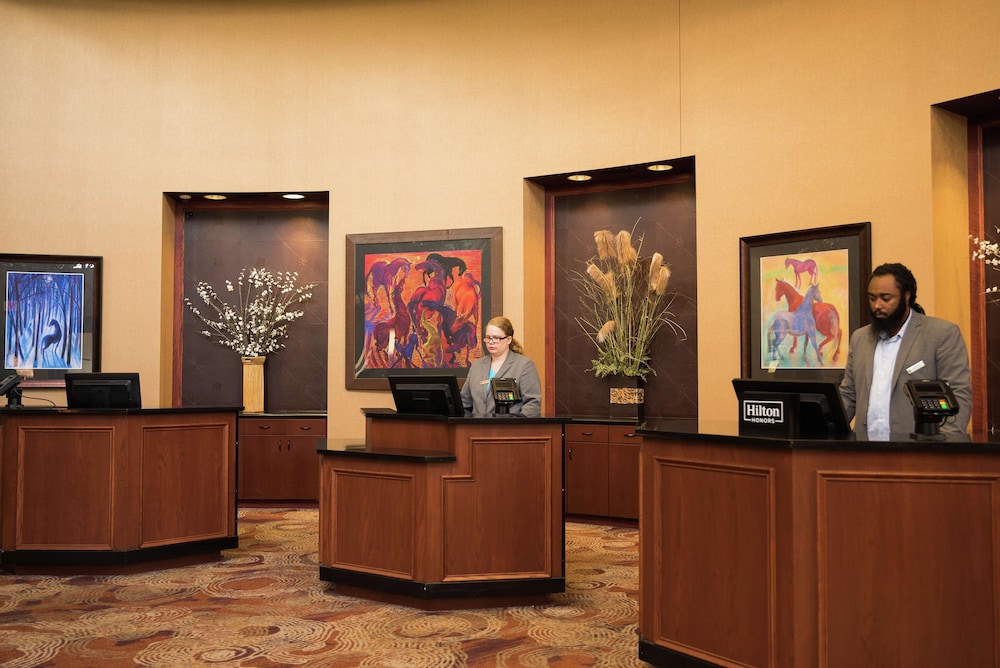 Embassy Suites by Hilton Minneapolis North 66/72