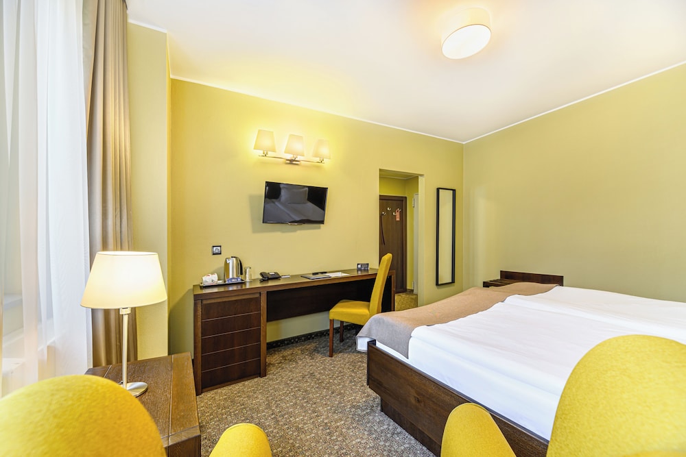 غرفة بزنس بسرير كينج، Vega Hotel 6/8