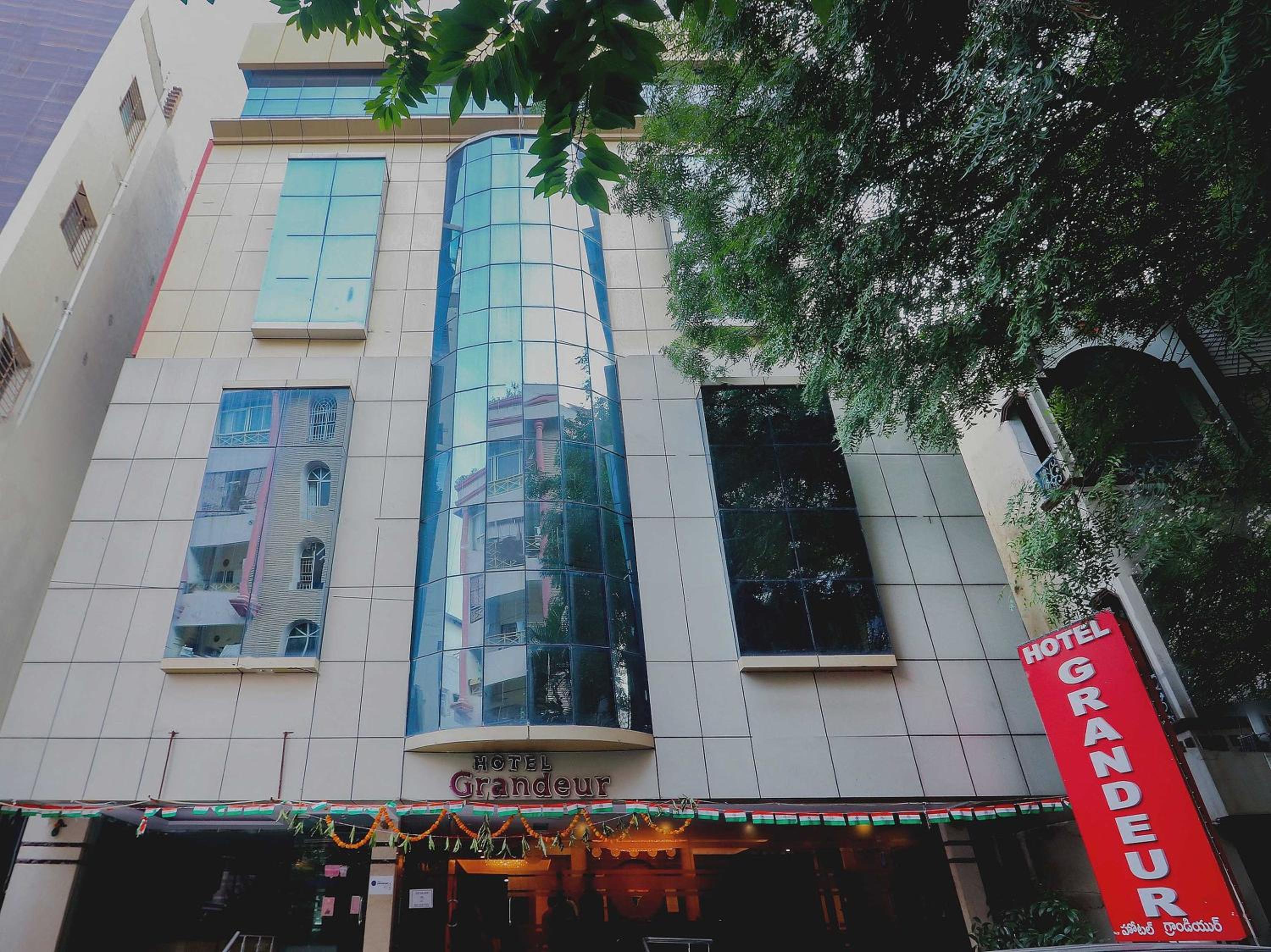 Hotel Grandeur 5/39