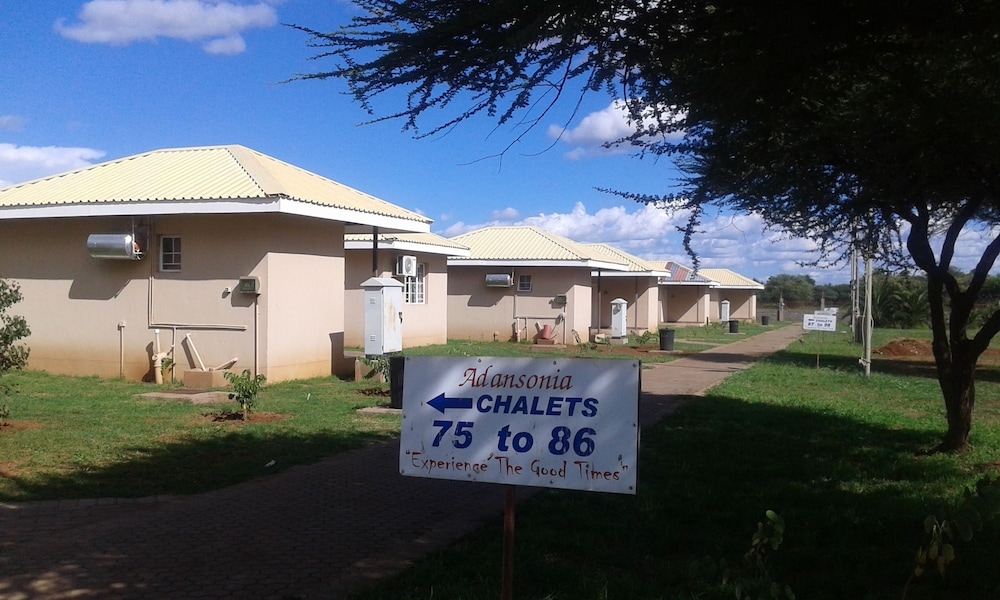 Adansonia Hotel 3/34