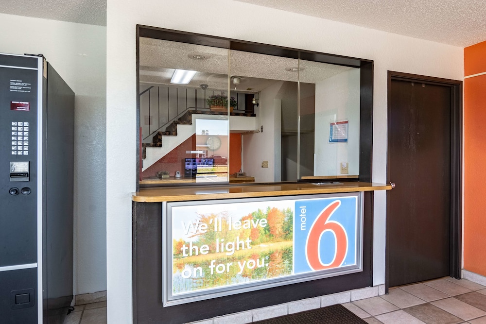 Motel6 Salisbury, MD 12/63