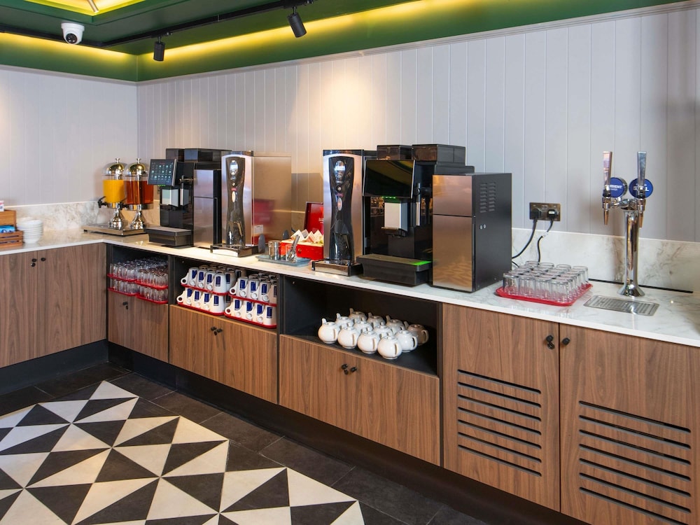 Ibis Styles London Gatwick Airport 59/64