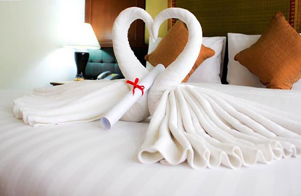 Asian Hotel Hatyai 39/72