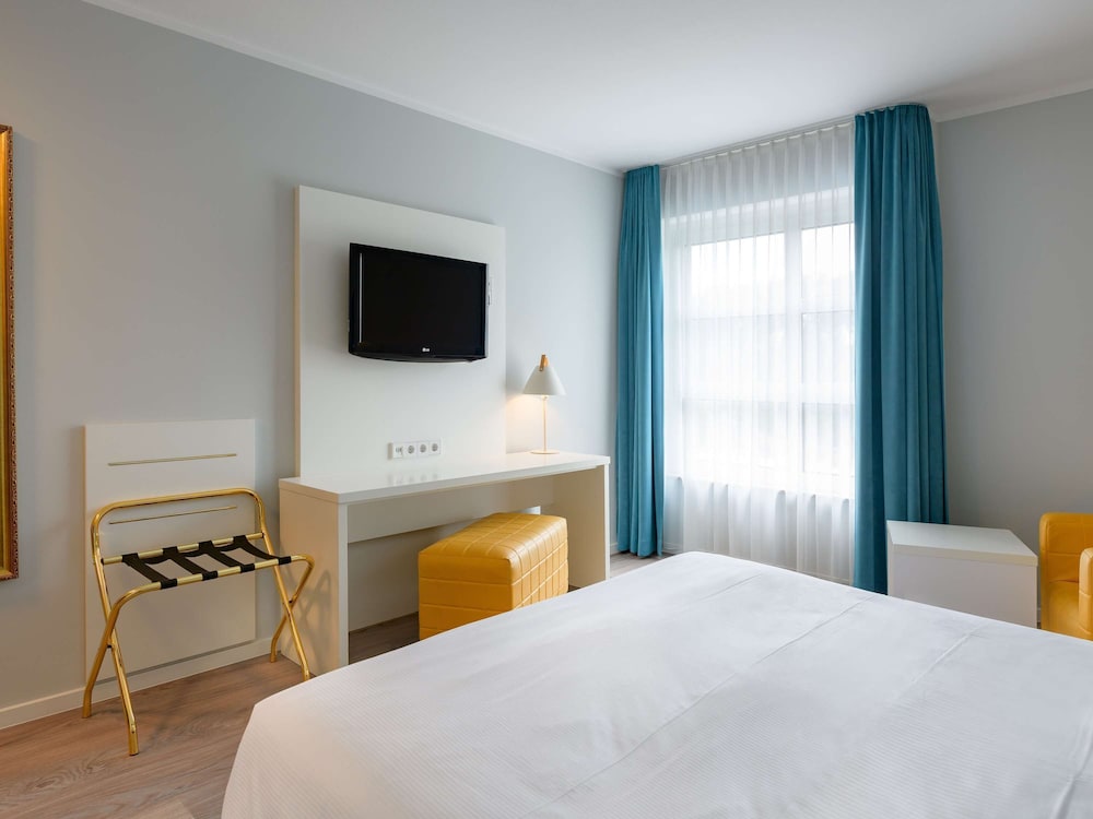 Superior, Double Bed, ibis Styles Regensburg 6/10