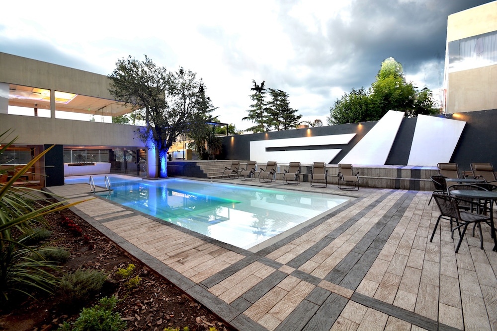 Piazza Hotel 20/22