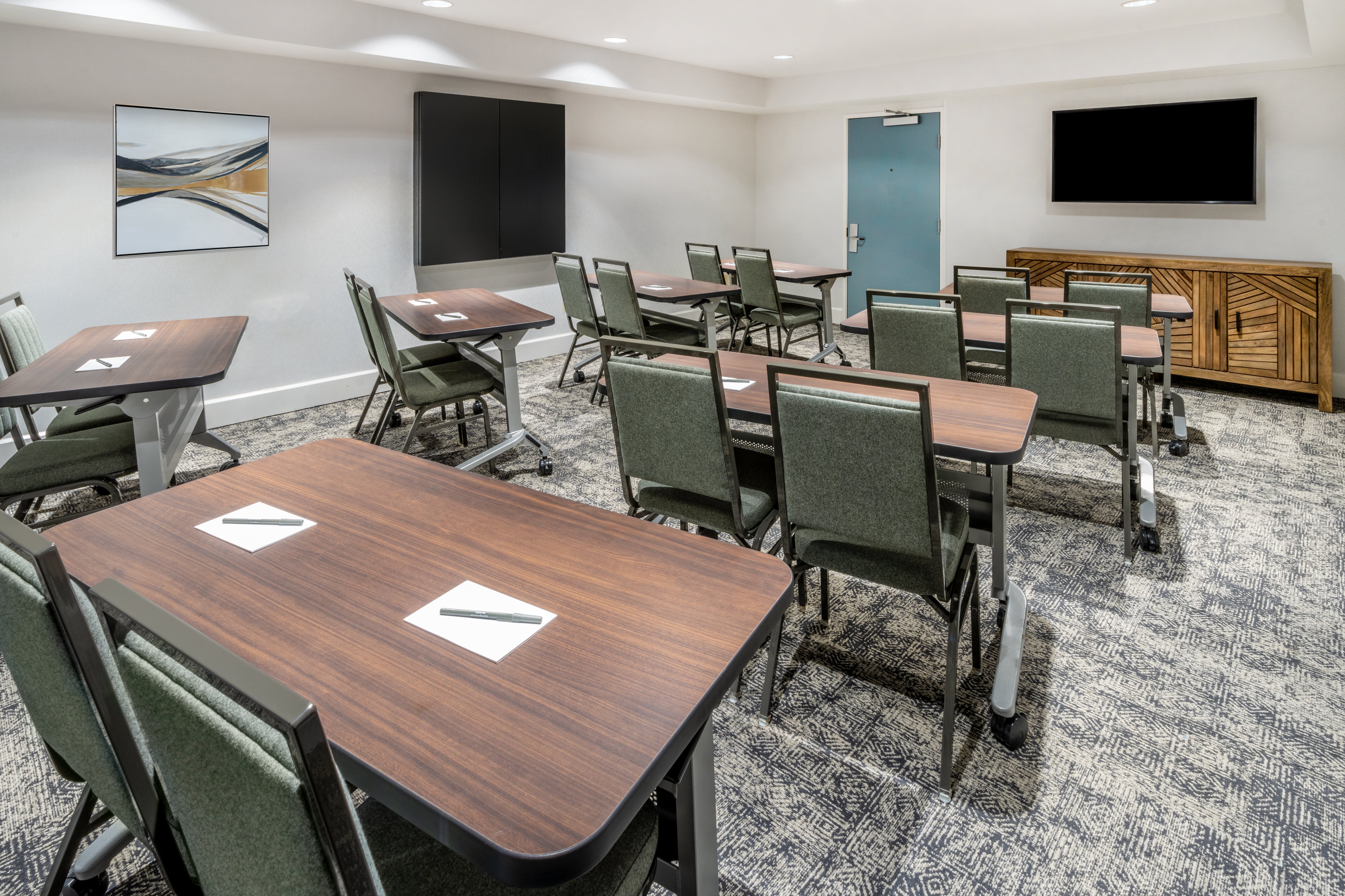 Staybridge Suites Denver - Cherry Creek 52/60