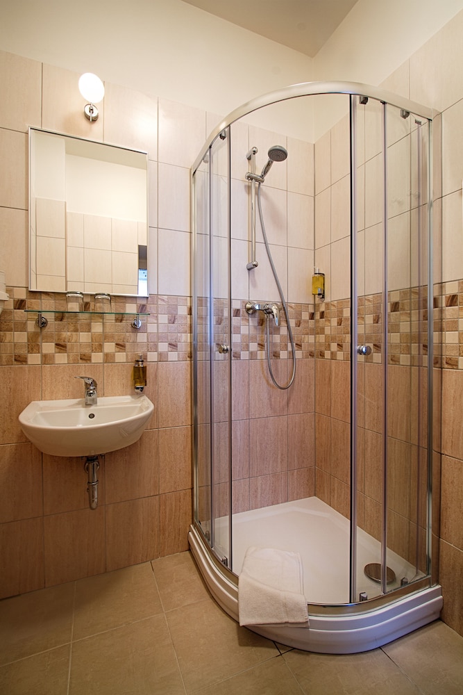 Taurus Hotel Prague 51/65