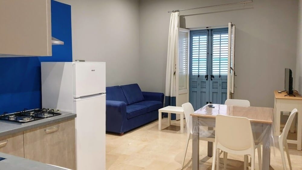 ZIBIBBO SUITES & ROOMS 49/76